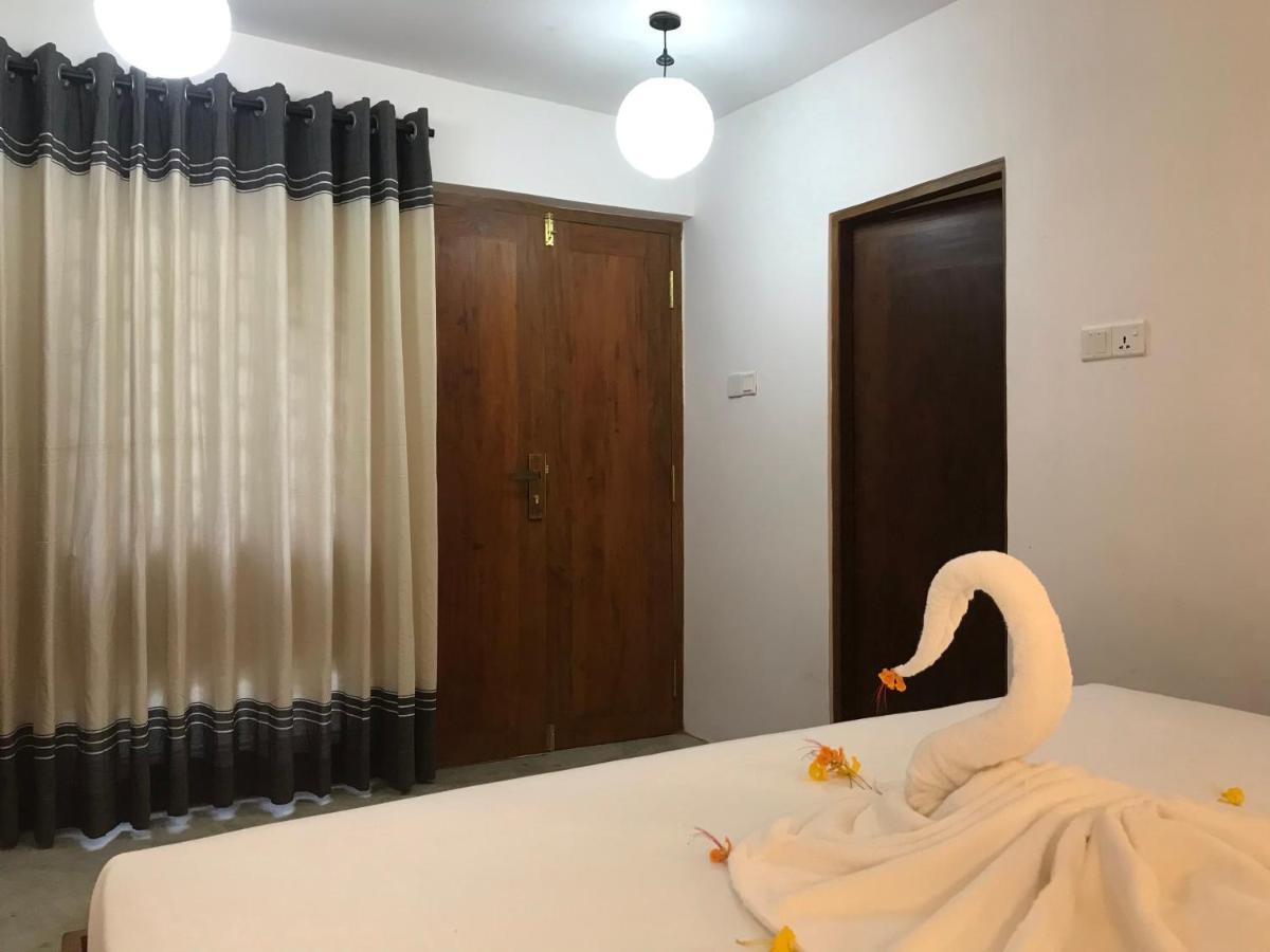 The Loft Otel Midigama East Dış mekan fotoğraf